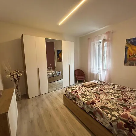 Lägenhet Residenza Il Melograno Fiera Verona